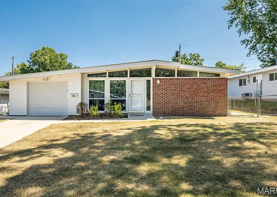 1st image of 430 Countryside Dr