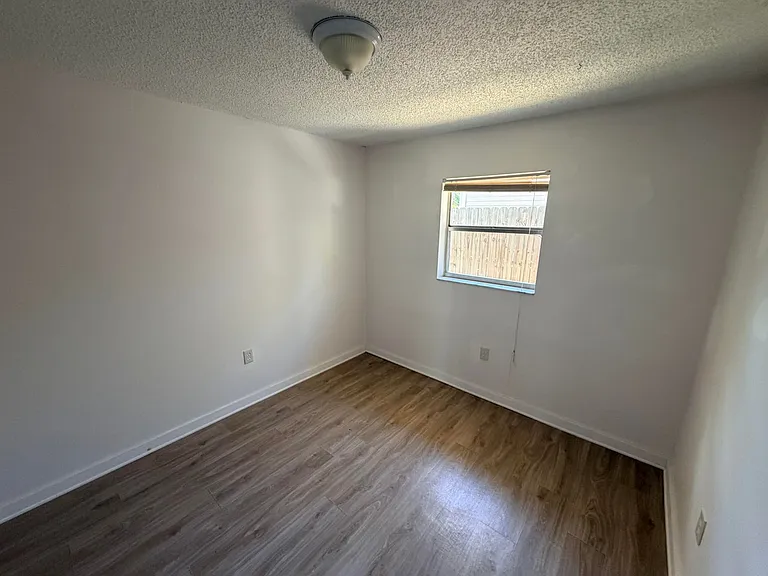 7434 Chapel Ave — Photo 15