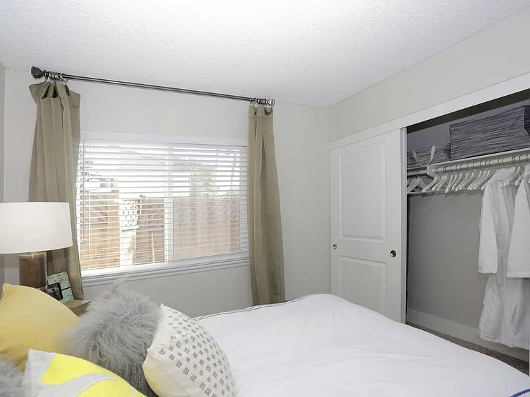 Terra Oceanside — Photo 14