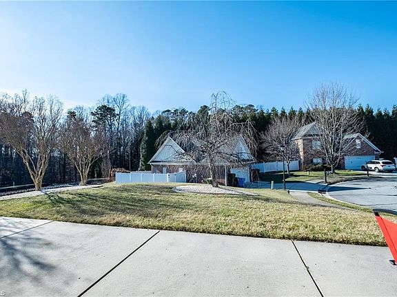 3rd image of 720 Stafford Park Dr