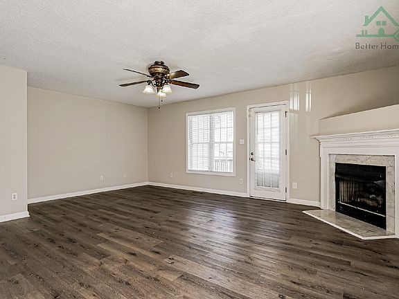 3rd image of 4716 Windbreak Ln