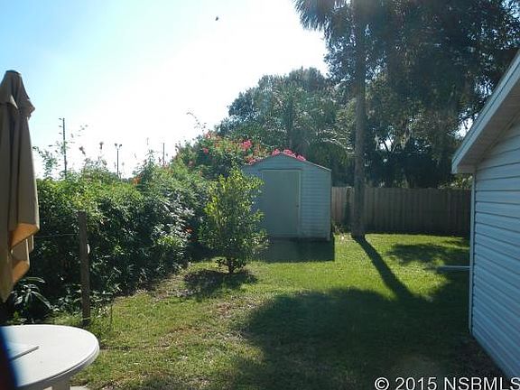3rd image of 105 Redland Dr