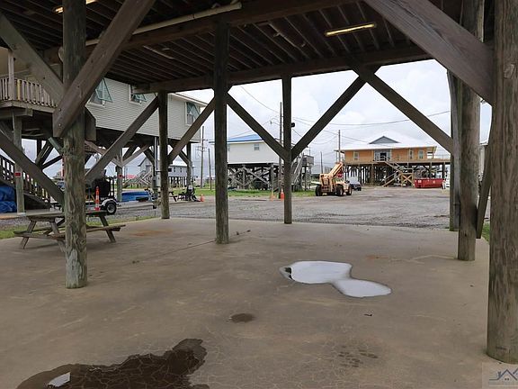 3rd image of 117 Starboard Ln