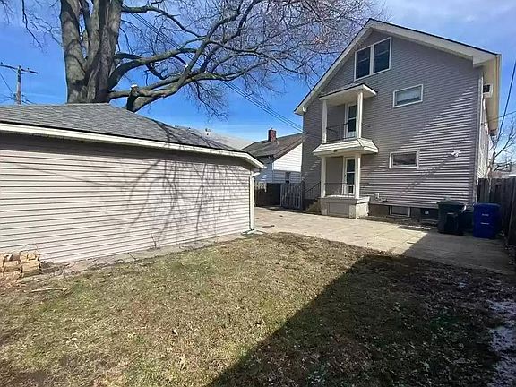 2nd image of 2160 Chesterland Ave