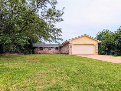332 W Silverwood Dr, Midwest City, OK, 73110