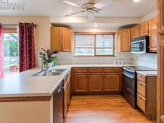 3rd image of 214 Monarch Trl