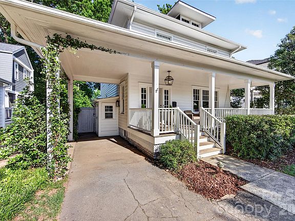 5th image of 2127 Crescent Ave