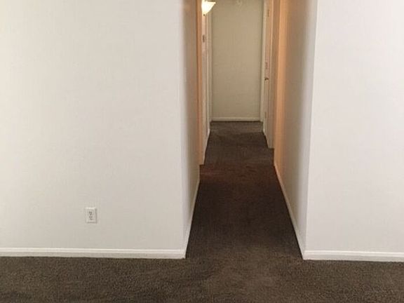 3rd image of 100 Eastland Dr APT G45