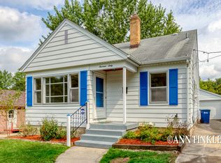 1460 Houseman Ave NE, Grand Rapids, MI 49505