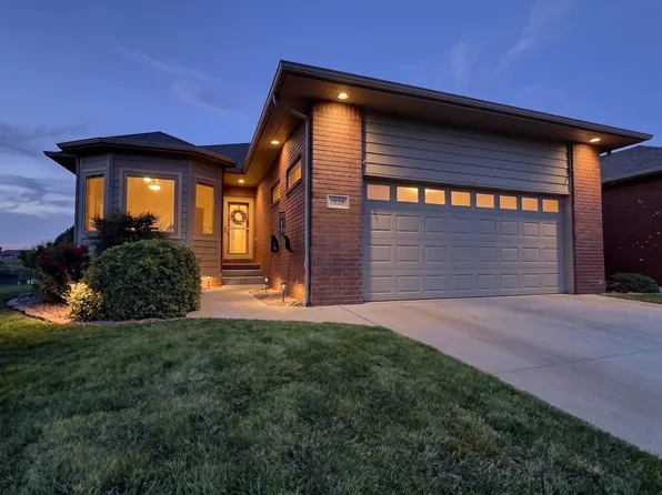 1723 Casey, Newton, KS 67114