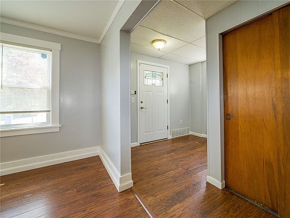 5th image of 307 Ellison St