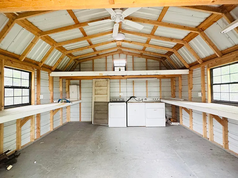1510 E Harris Ave — Photo 10