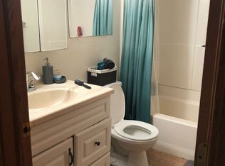 1227 Doctors Dr #10, Neenah, WI 54956