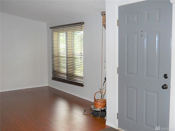 5th image of 8308 192nd Street Ct E #26