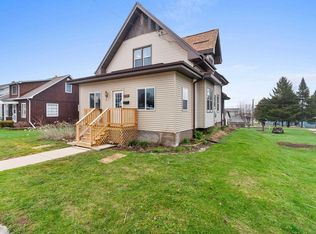 2216 Monroe Street, New Holstein, WI 53061