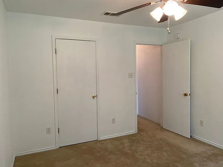 1809 Liberty Hill Dr — Photo 18