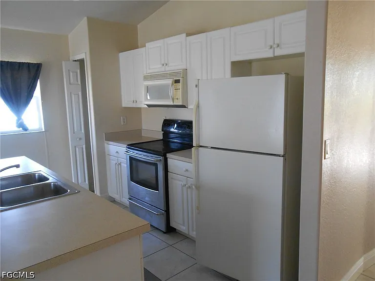 4507 20th St SW — Photo 3
