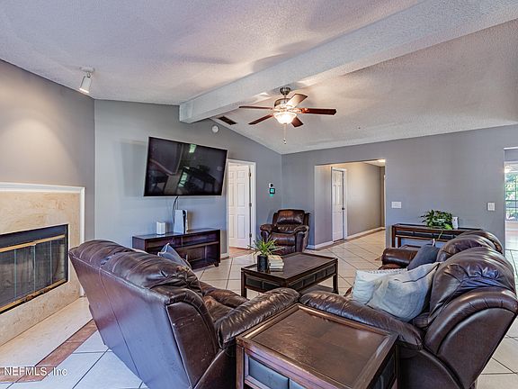 5th image of 8105 BUCHANNAN Court