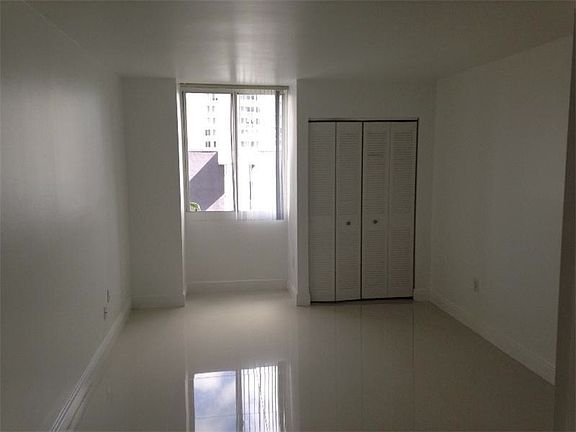 4th image of 750 N Miami Ave #5