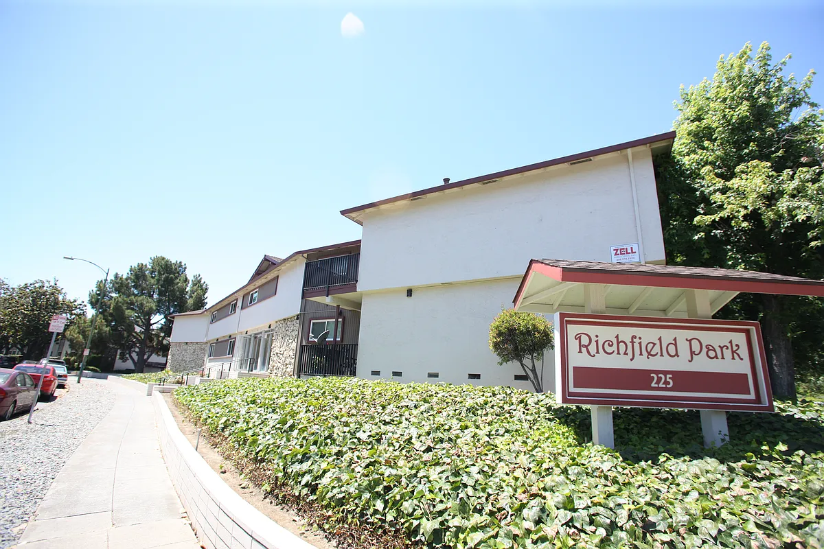 Building Photo - Richfield Park Apartments