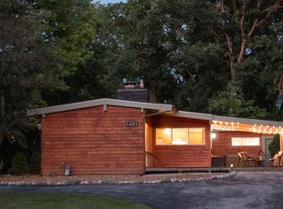 14321 W Crest View Dr, New Berlin, WI 53151