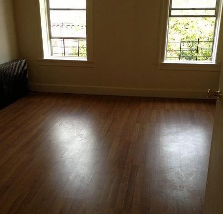 2nd image of 249 Kosciuszko St #A