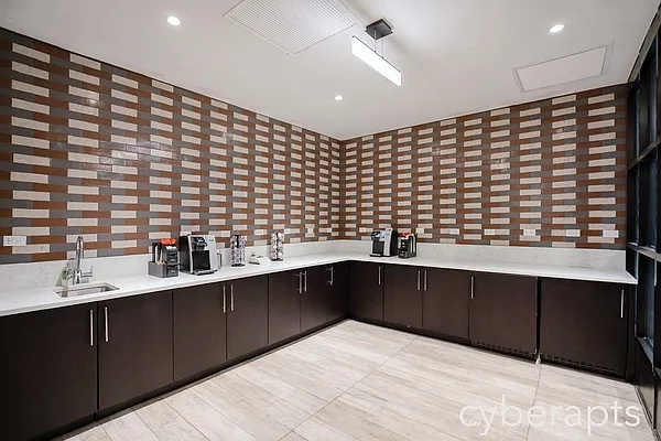 Rented by Cyberapts Management | media 30