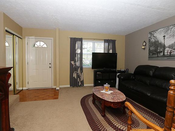 3rd image of 7527 Queen Ann Ct #64