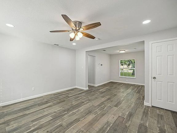 4th image of 203 Glendale Ave