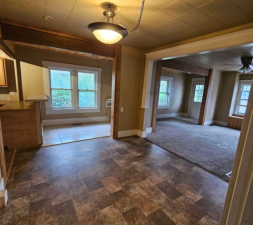 1st image of 135 Grand Ave