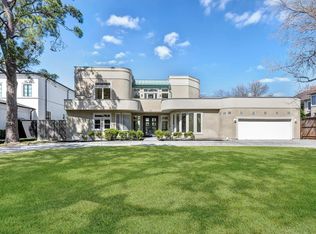 5304 Braeburn Dr, Bellaire, TX 77401