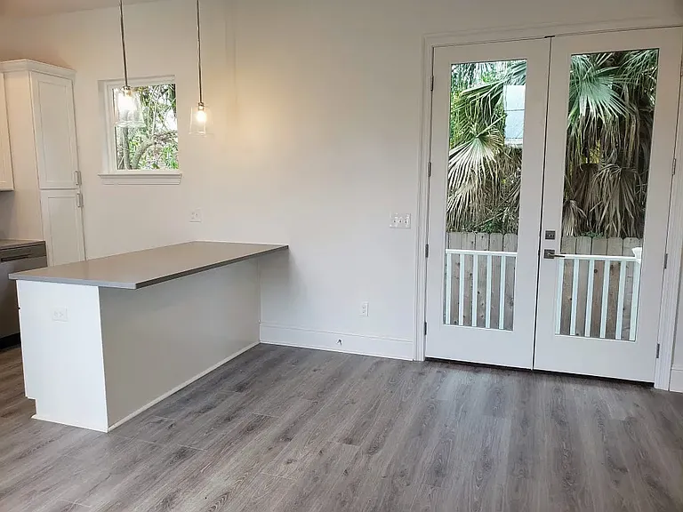 7815 Leake Ave — Photo 12
