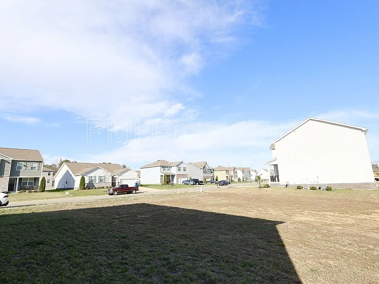 7001 Batten Ct — Photo 26