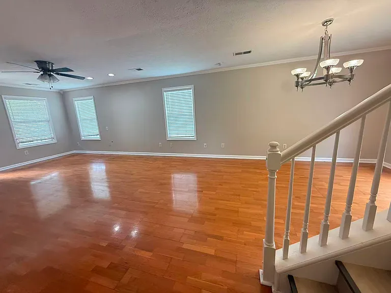 1196 Lacy Ln — Photo 5