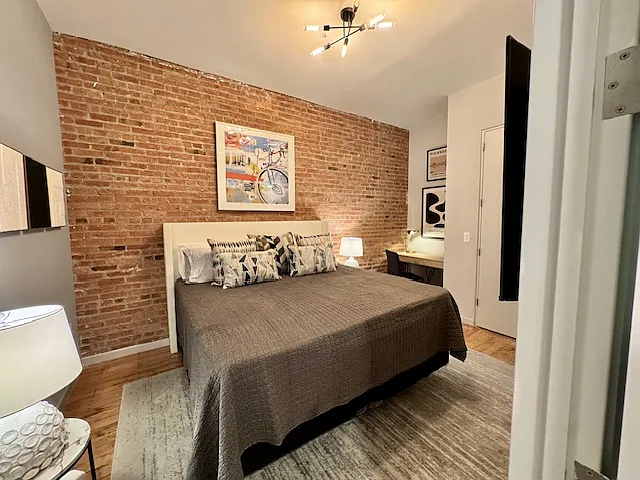 Bentley Lofts — Photo 22