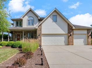 8599 Shire Ct, Frankfort, IL 60423