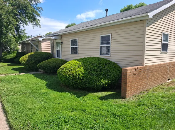 139 Shadoway Dr, East Peoria, IL 61611