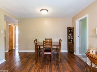 18638 Palmer Cir, Homewood, IL 60430