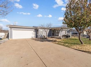 416 Saturn Ave, Salina, KS 67401
