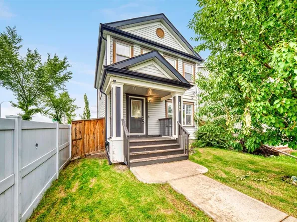 189 S Copperstone Cir SE, Calgary, AB T2Z 0G8