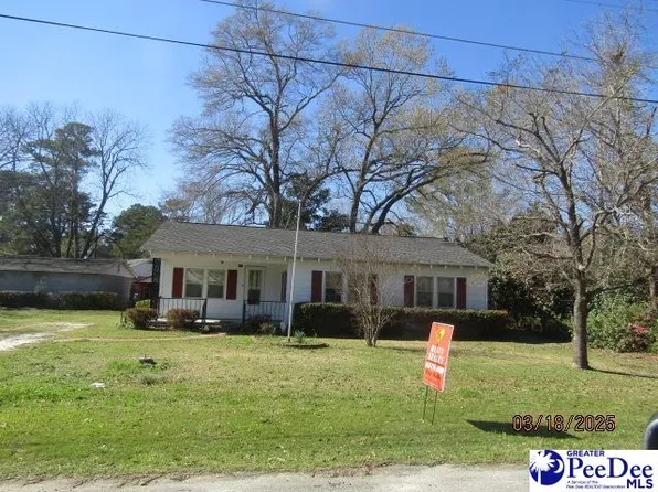 111 N Carolina Ct, Dillon, SC 29536