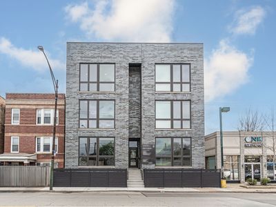 2329 W Fullerton Ave #2E, Chicago, IL, 60647