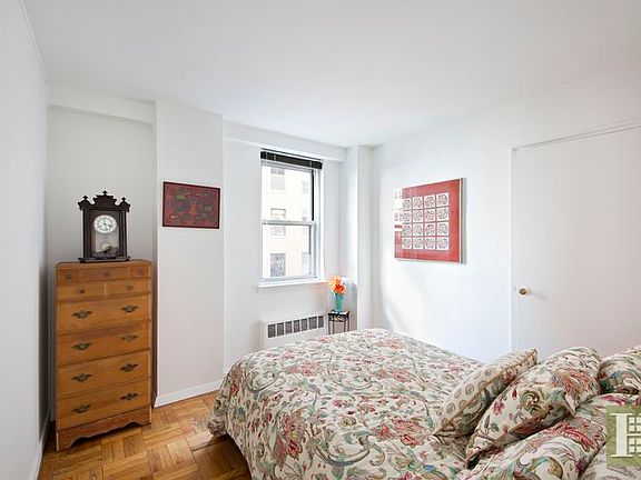 5th image of 139 E 33rd St APT 7E