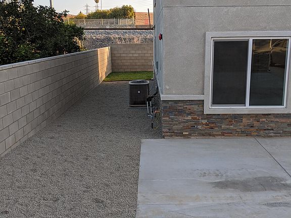 2nd image of 25977-2 Juanita St