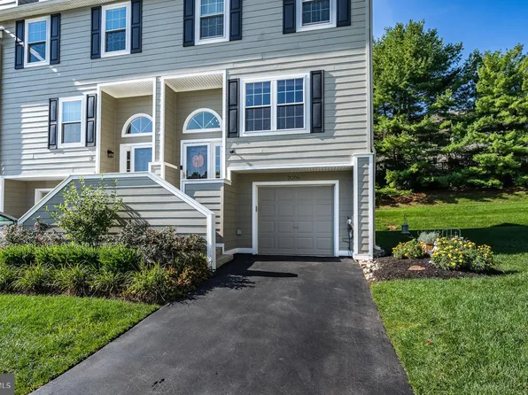 3206 Hartford Ct, Newtown Square, PA 19073