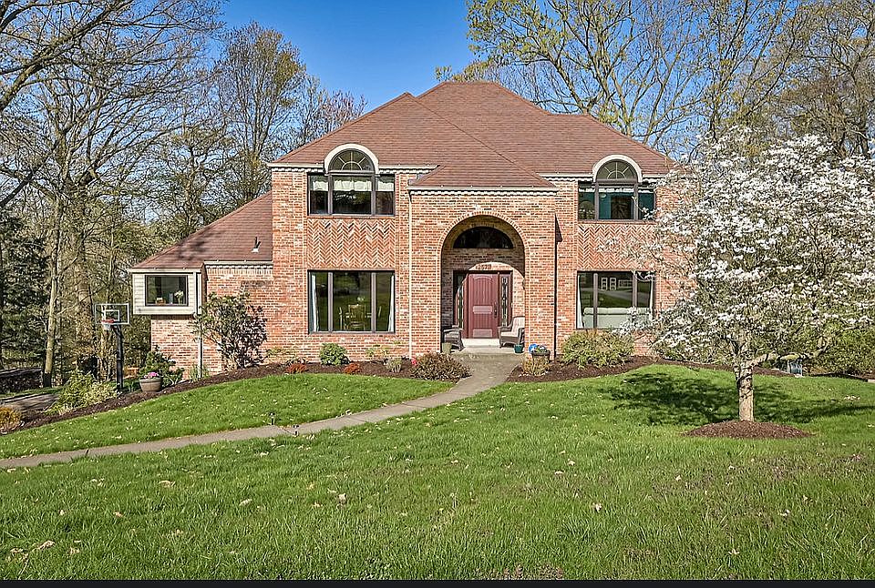 1st image of 2571 Barnwood Dr