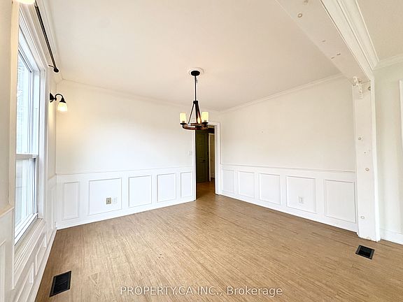 3rd image of 112 Saint Augustine Dr