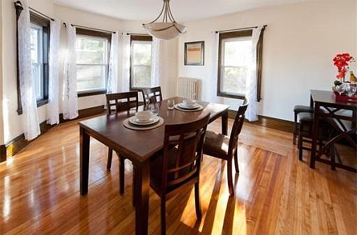 4th image of 300 Lynnfield St