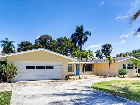 2nd image of 6923 Harbor Ln