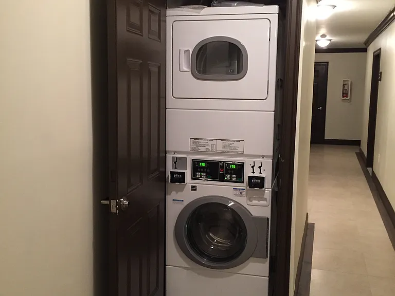 53 NE 49th St #4A — Photo 5